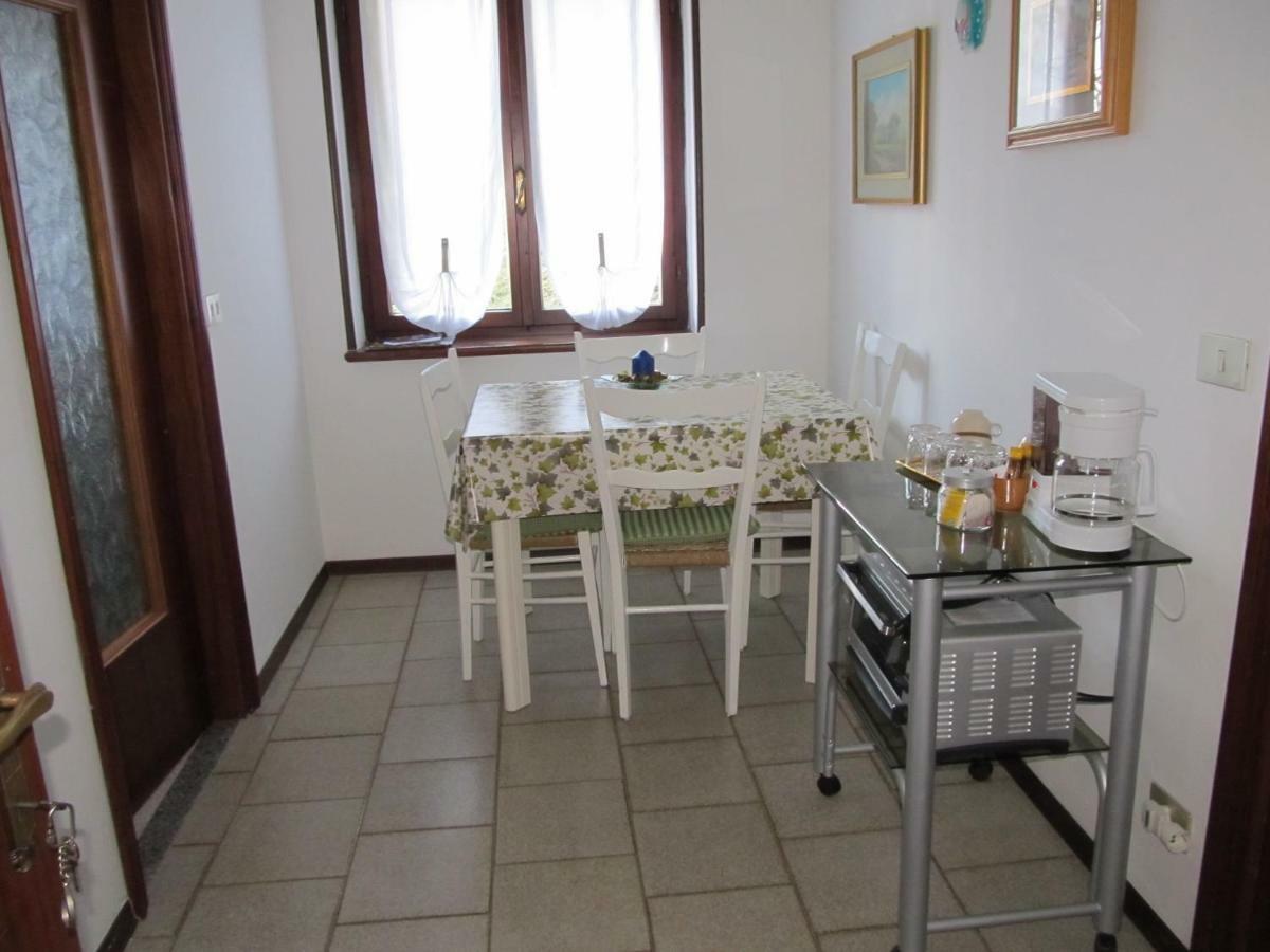 B&B ai Pini Tiarno di Sopra Exterior foto